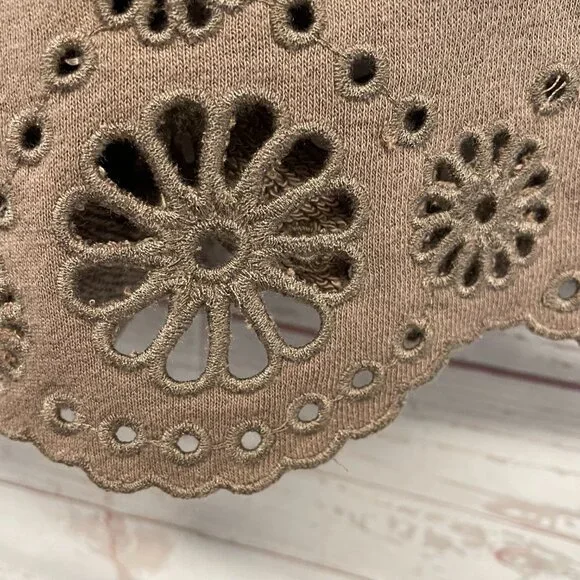 Splendid Brynn eyelet shorts - Picture 4 of 10